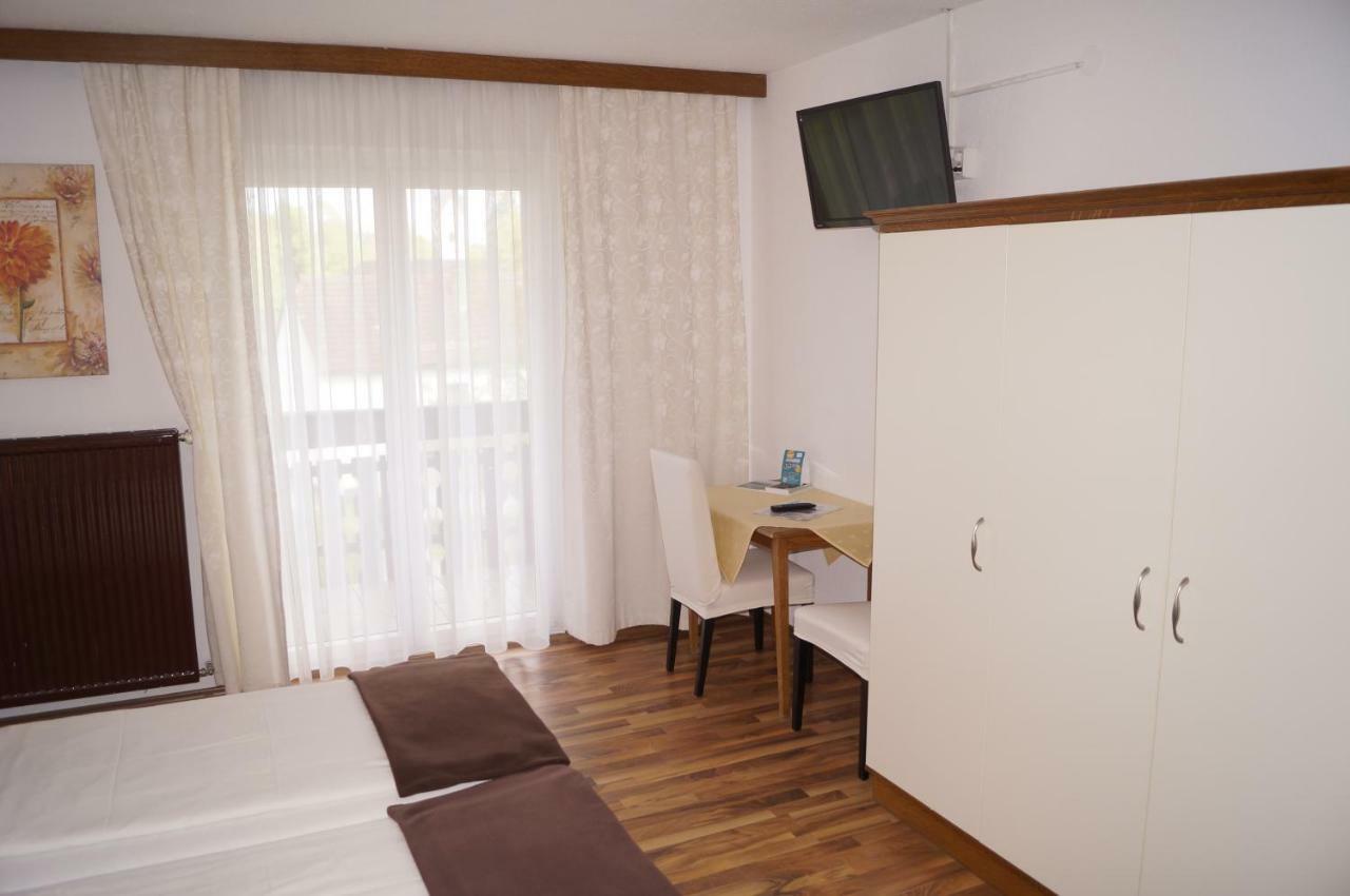 Pension Dobernig - Contactless Check In/Stay Klagenfurt am Woerthersee Ngoại thất bức ảnh