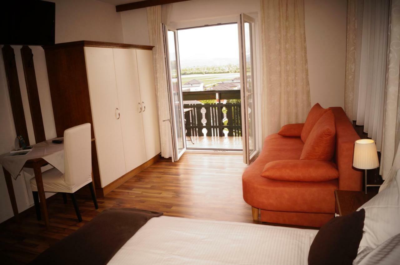 Pension Dobernig - Contactless Check In/Stay Klagenfurt am Woerthersee Ngoại thất bức ảnh
